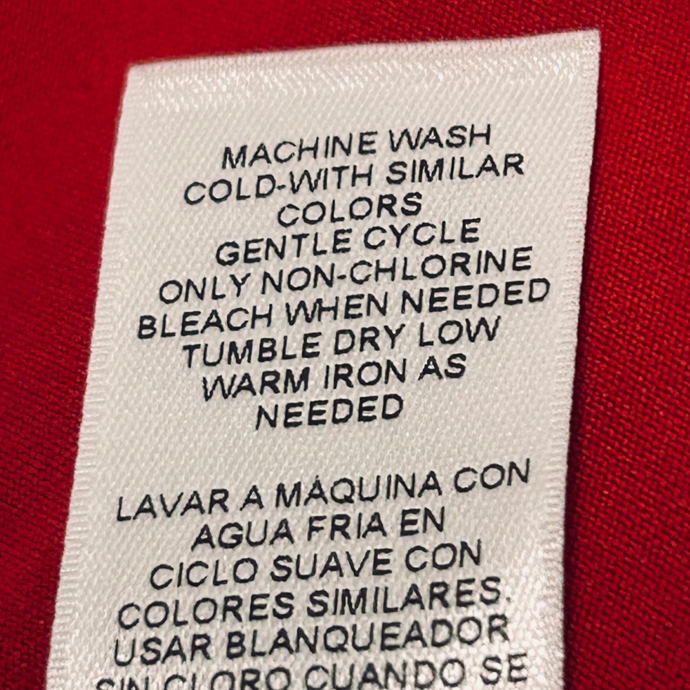 Chicos Red Scoop Neck Tank Top Size 2 Med/Large Stretch Nylon Sleeveless Shell - Picture 9 of 9